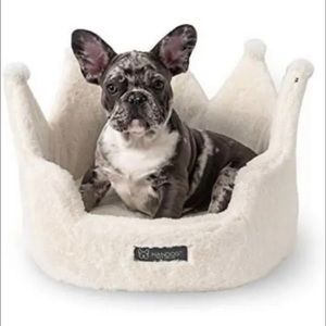 Nandog crown dog bed IVORY NWT